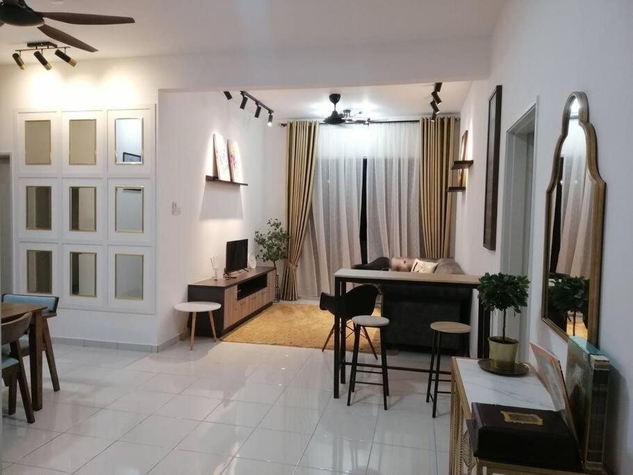 Homestay Casa Nur Iman @Adelia كاجانغ المظهر الخارجي الصورة